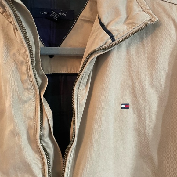 TOMMY HILFIGER BEIGE 
MENS/UNISEX COTTON BOMBER JACKET S - Picture 3 of 8